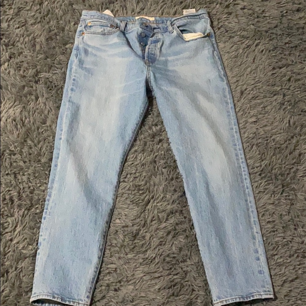 COPY - Levi wedgies